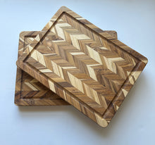 Load image into Gallery viewer, Teak Carving Board