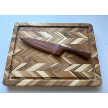 Load image into Gallery viewer, Teak Carving Board