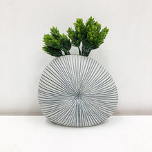 Load image into Gallery viewer, Blue &amp; White Diva Vase