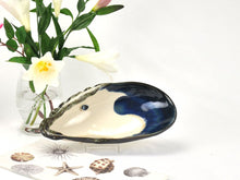 Load image into Gallery viewer, Mussel Shell Bakers (four sizes)