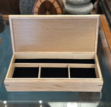 Load image into Gallery viewer, Birdseye Maple &amp; Tamo Ash Sentinel Box