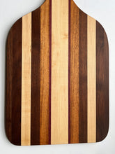 Load image into Gallery viewer, Handled Cutting Board